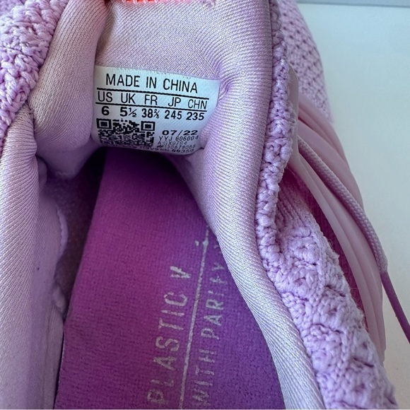 Adidas ultra boost woman’s sneakers - Picture 4 of 8